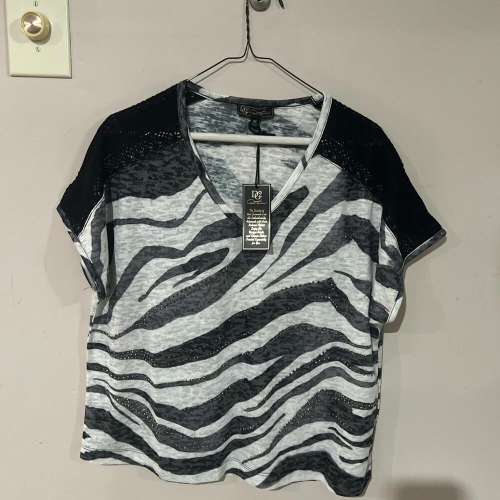 Dg2 black and grey zebra